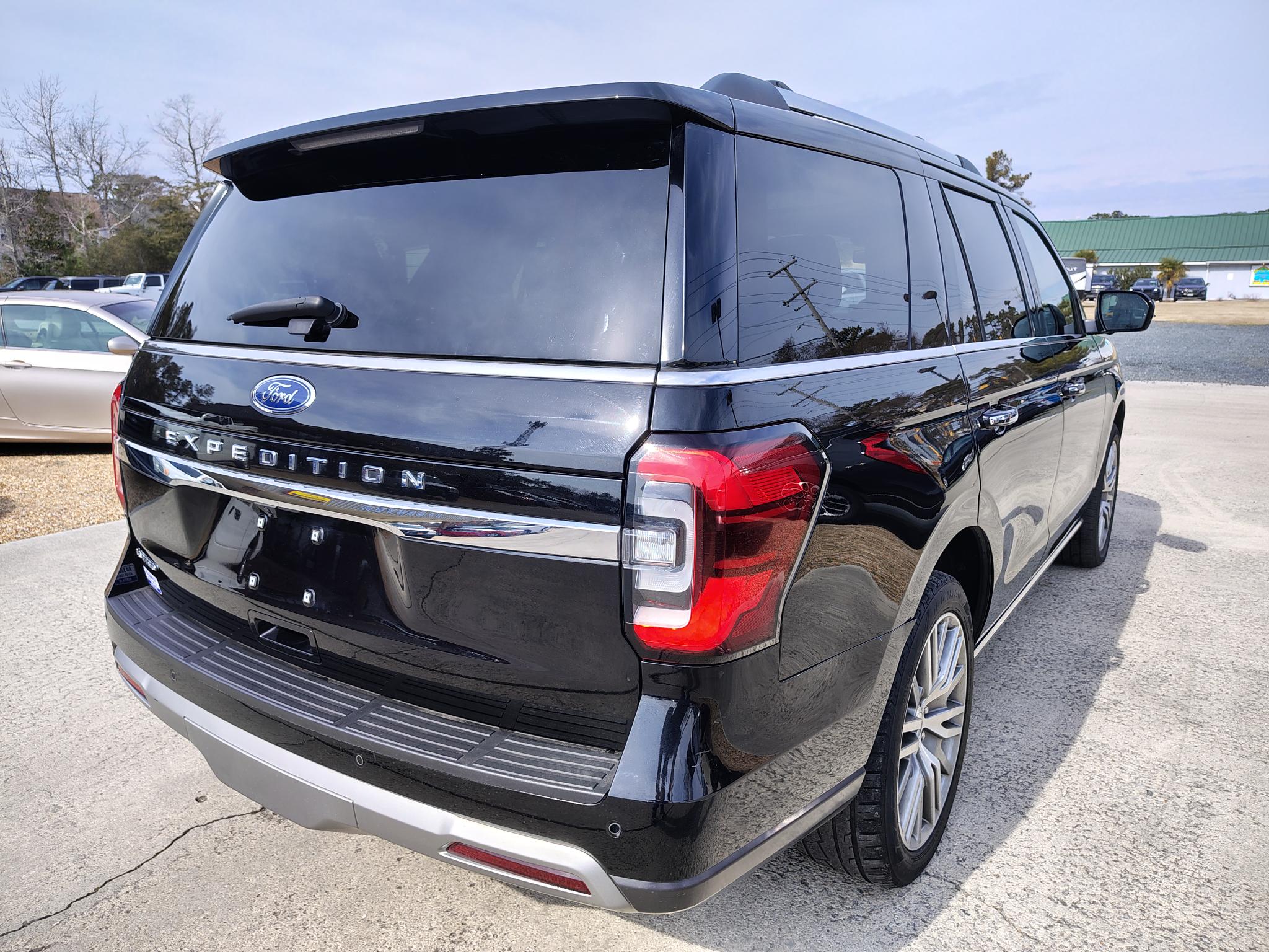 2024 Ford Expedition Limited - Photo 8