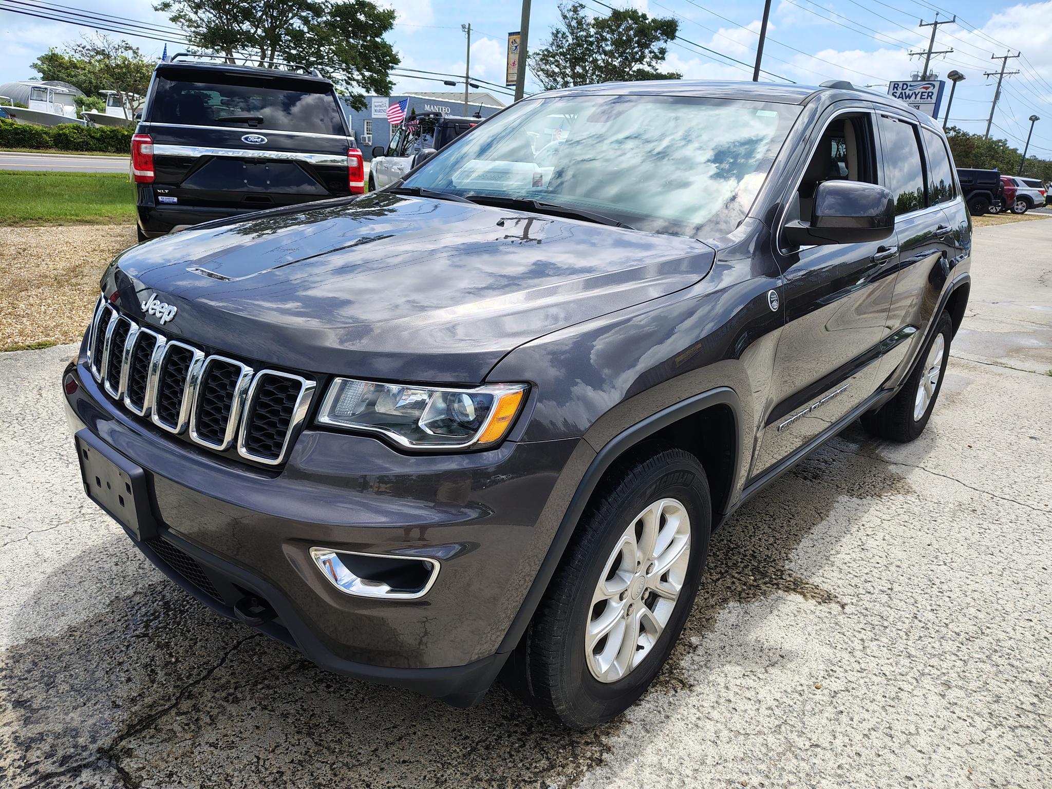 2021 Jeep Grand Cherokee Laredo E 4WD's photo