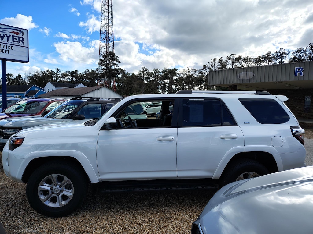 Used 2024 Toyota 4Runner SR5/SR5 SUV