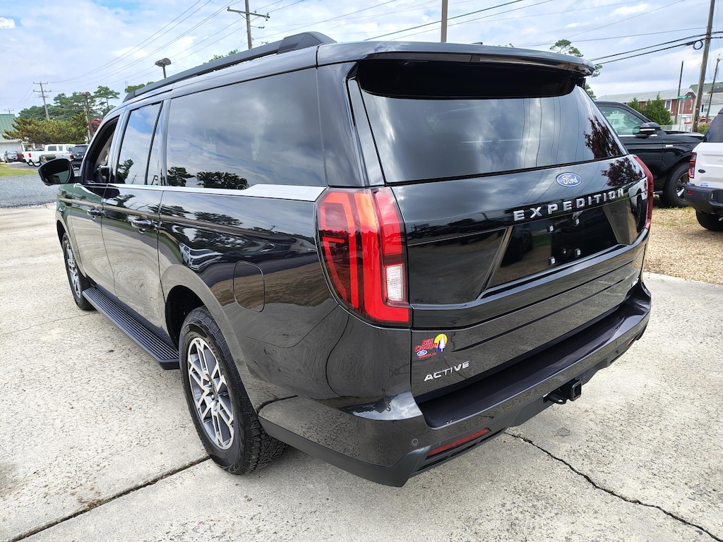 Used 2025 Ford Expedition MAX SUV