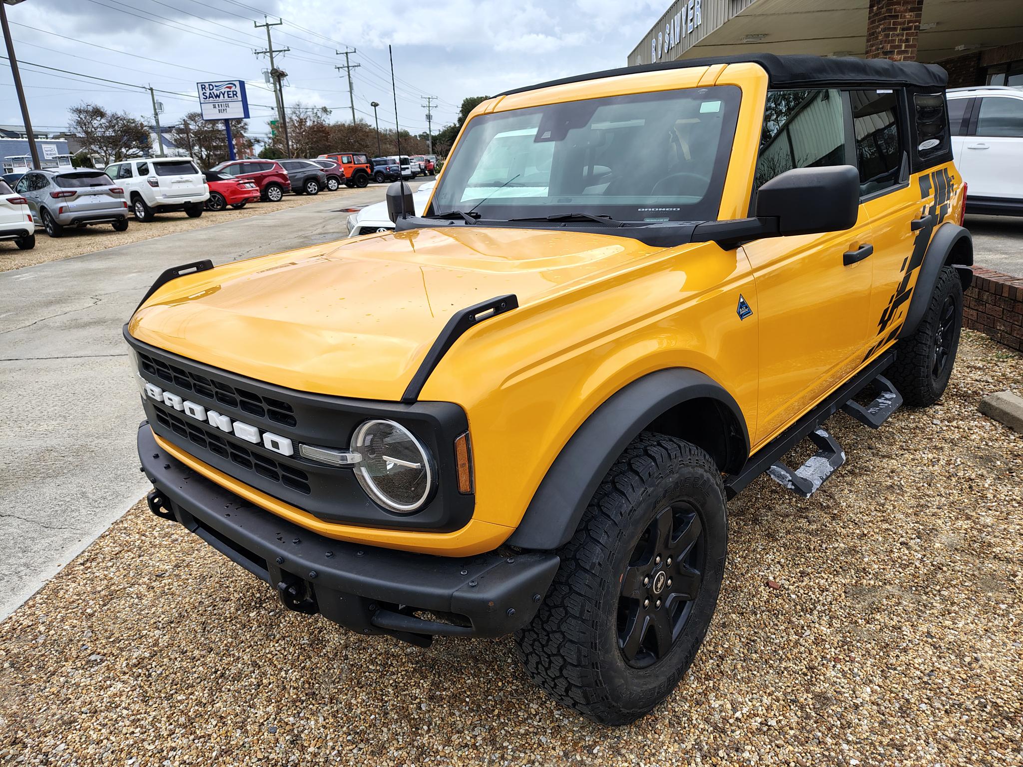 2021 Ford Bronco 4-Door Black Diamond's photo