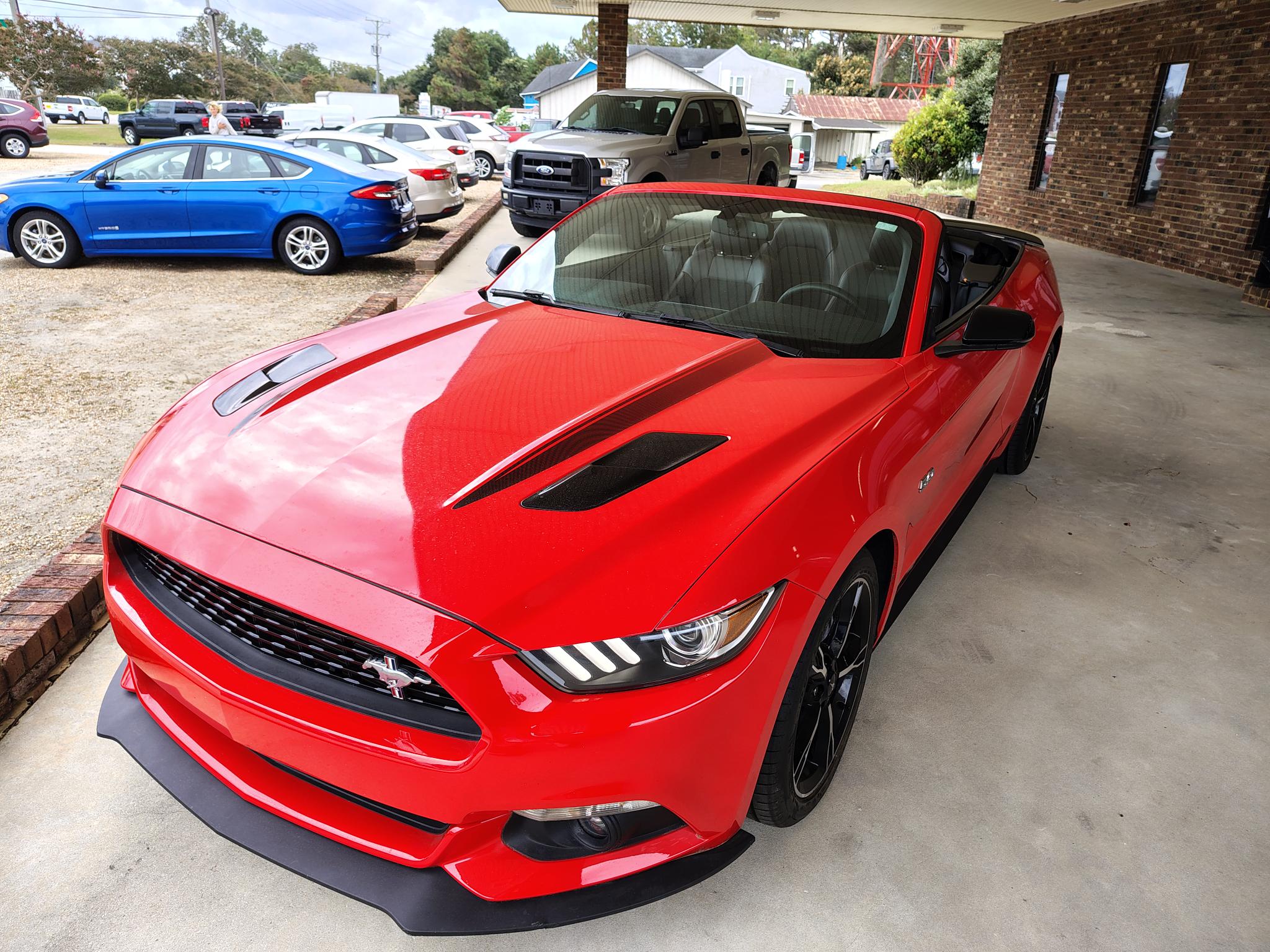 2016 Ford Mustang GT Premium's photo