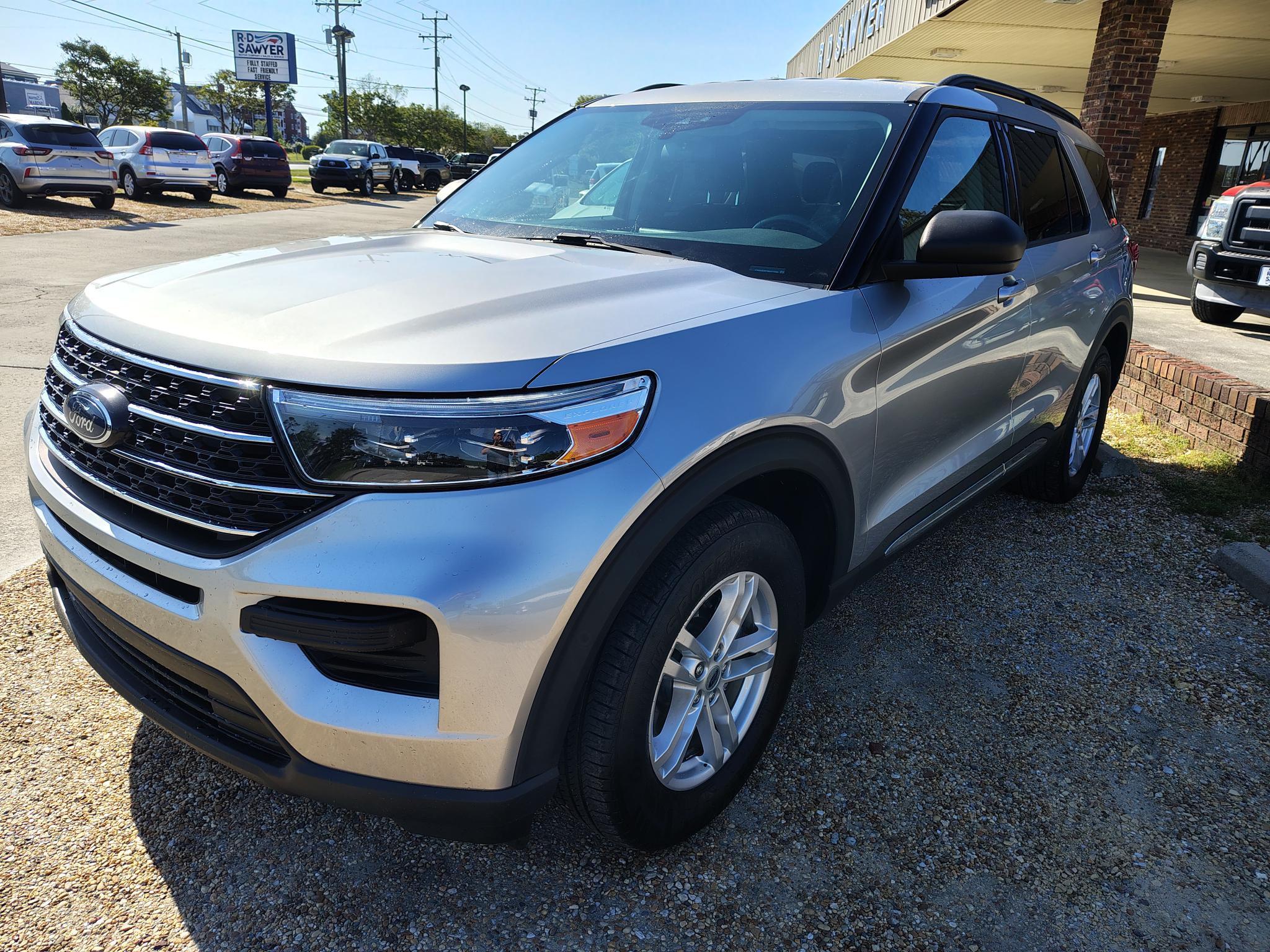 2021 Ford Explorer XLT 4WD's photo
