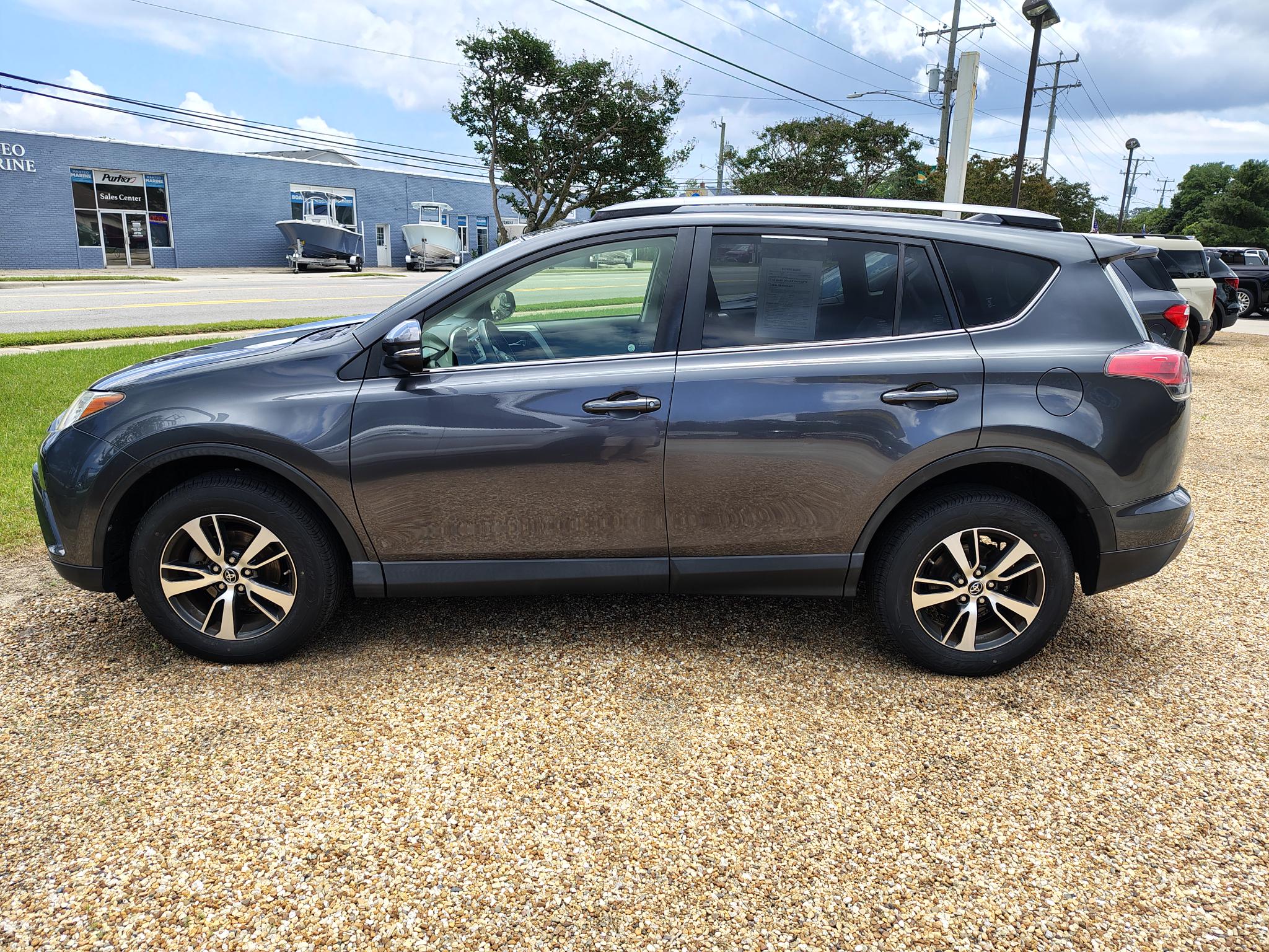 Used 2017 Toyota RAV4 XLE with VIN JTMWFREV6HD103252 for sale in Manteo, NC