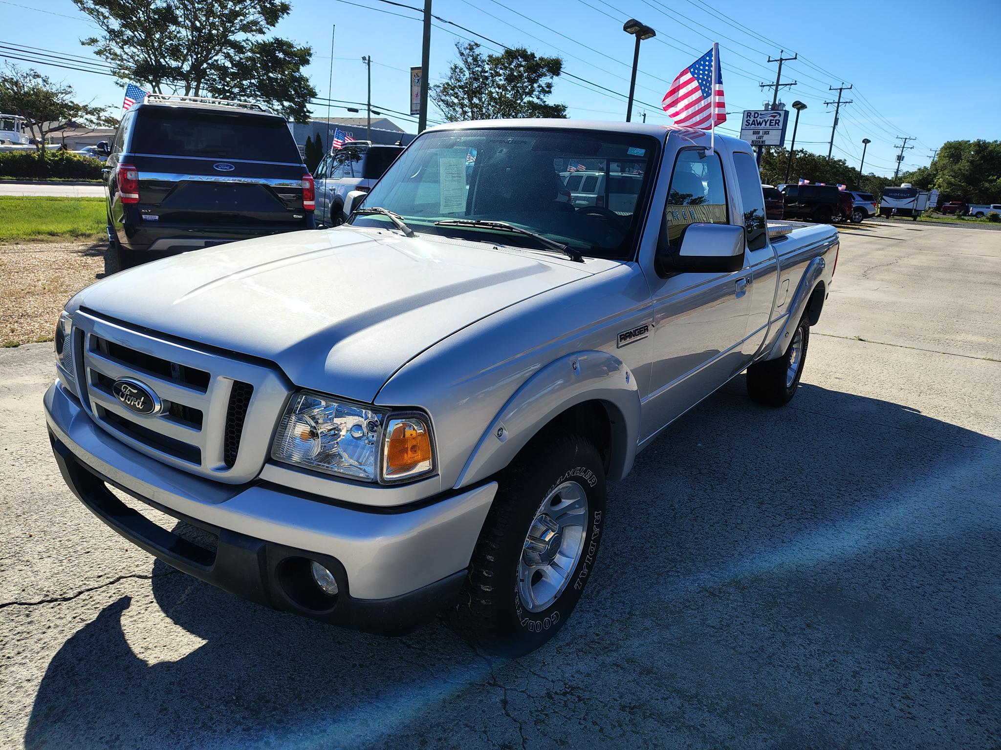 Silver 2011 Ford Ranger Sport SuperCab Pickup Truck 4X2 Automatic