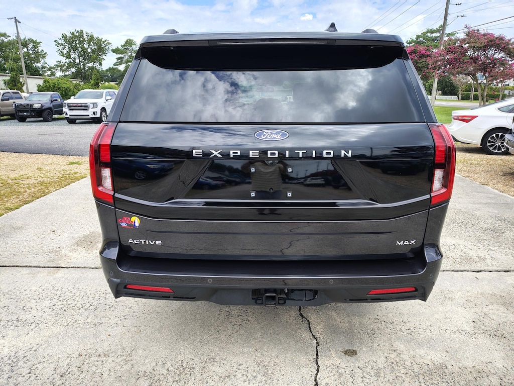 Used 2025 Ford Expedition MAX SUV