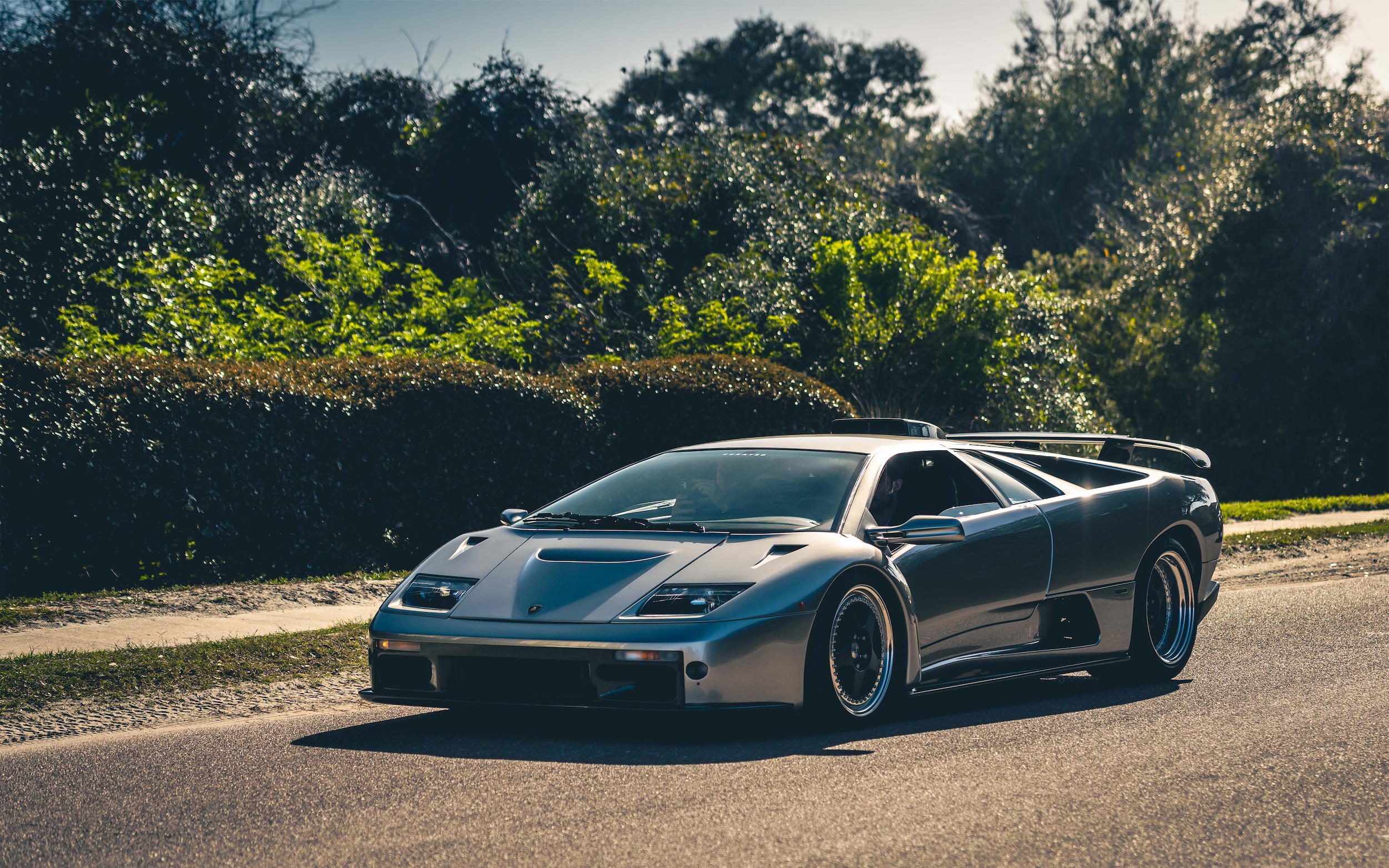 Supercars-(1).jpg