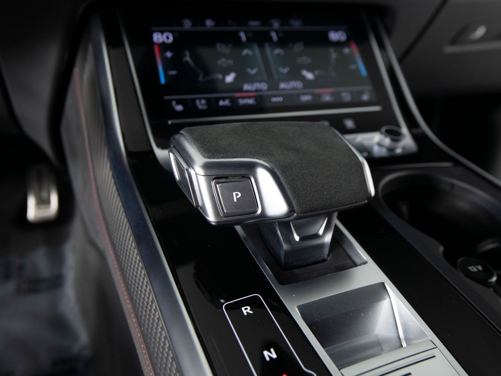 2025 Audi RS Q8 Base - Photo 26