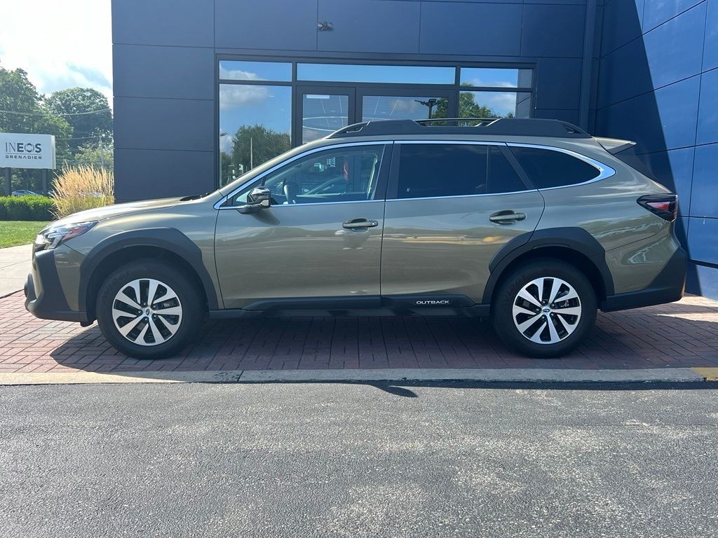 Used 2025 Subaru Outback Premium SUV