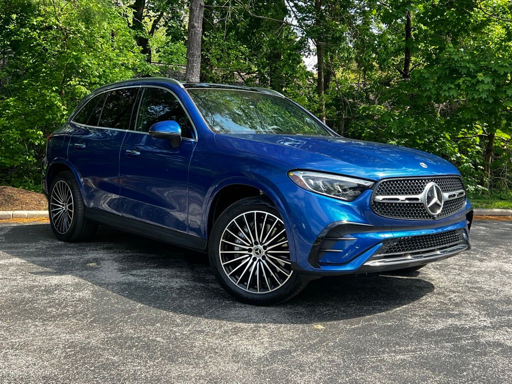 2025 Mercedes-Benz GLC Base