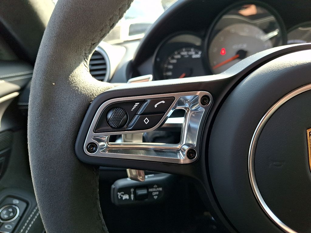 2025 Porsche 718 GTS - Photo 23