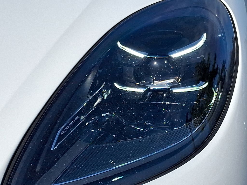 2023 Porsche Macan S - Photo 9