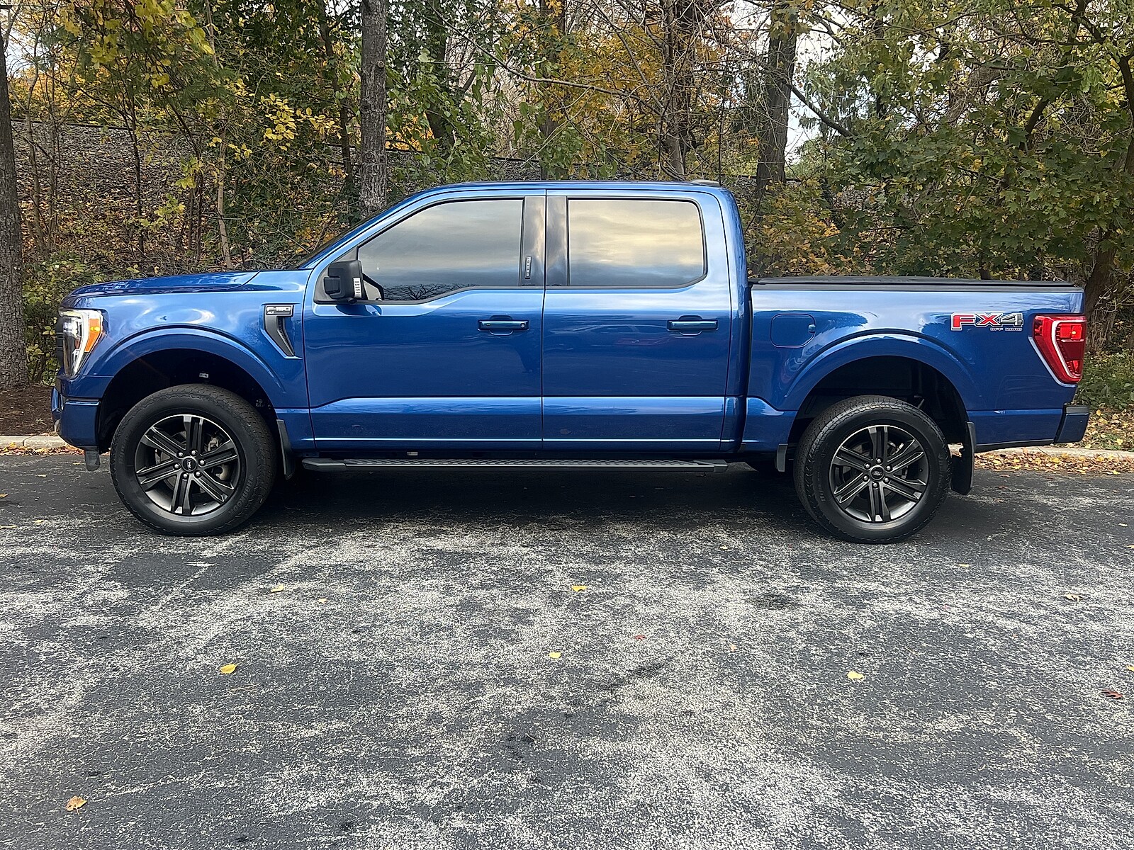 2022 Ford F-150 XLT photo 2