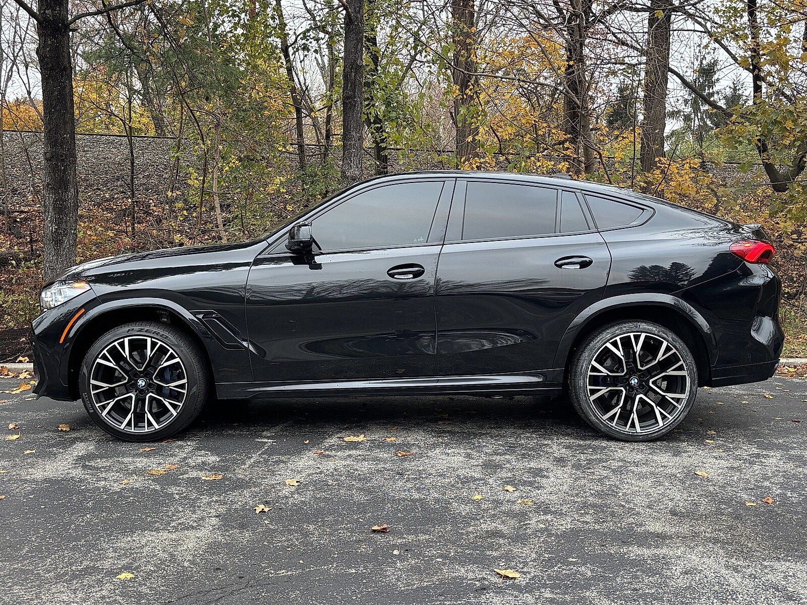 2022 Bmw X6 M photo 2