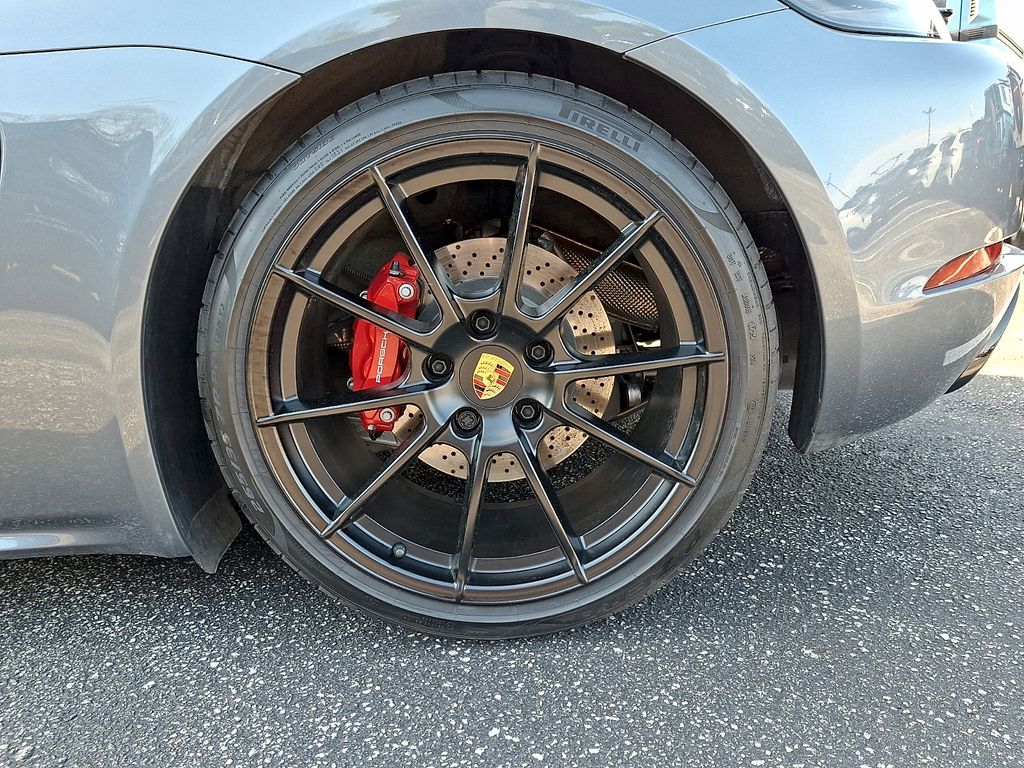 2025 Porsche 718 GTS - Photo 9