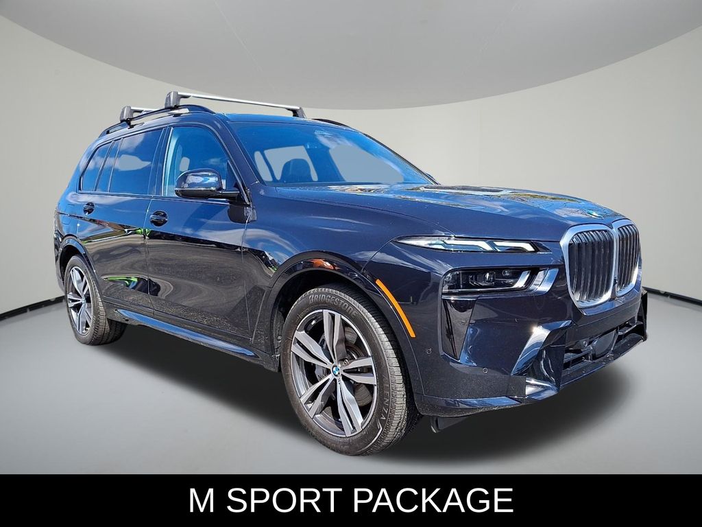 2025 BMW X7 40i