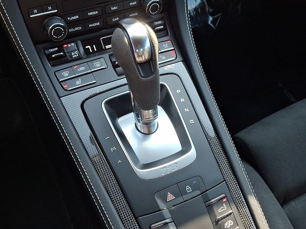 2025 Porsche 718 GTS - Photo 16