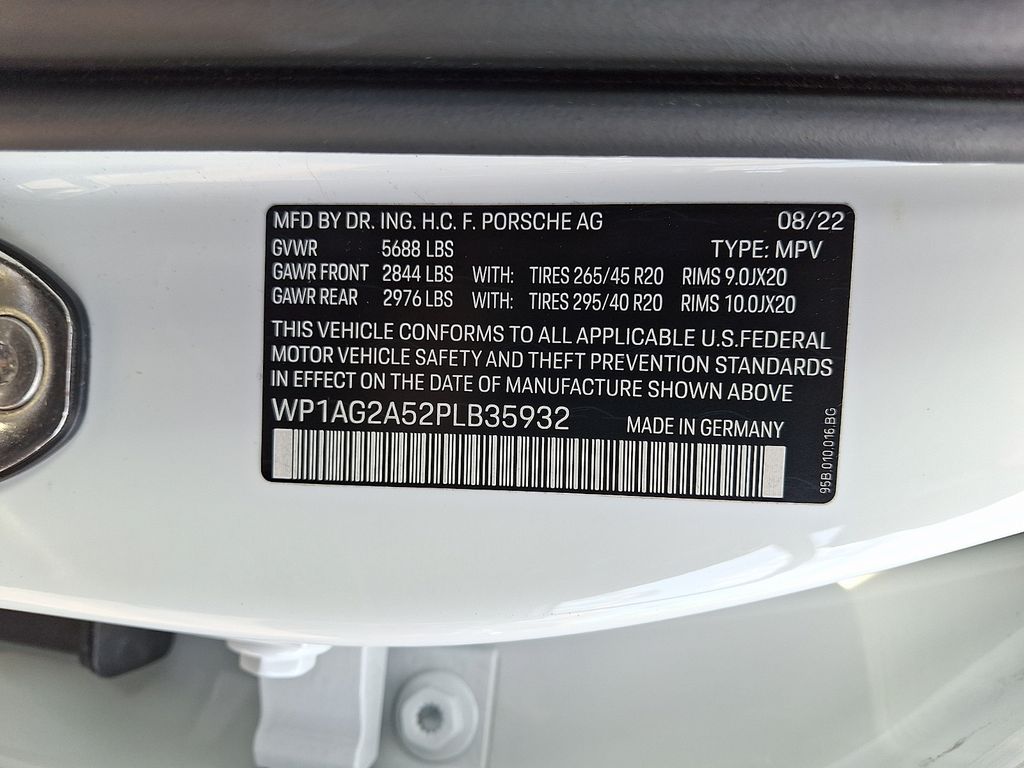 2023 Porsche Macan S - Photo 27