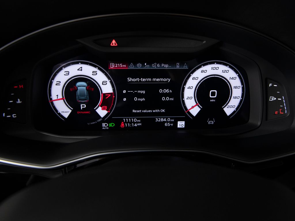 2025 Audi RS Q8 Base - Photo 19