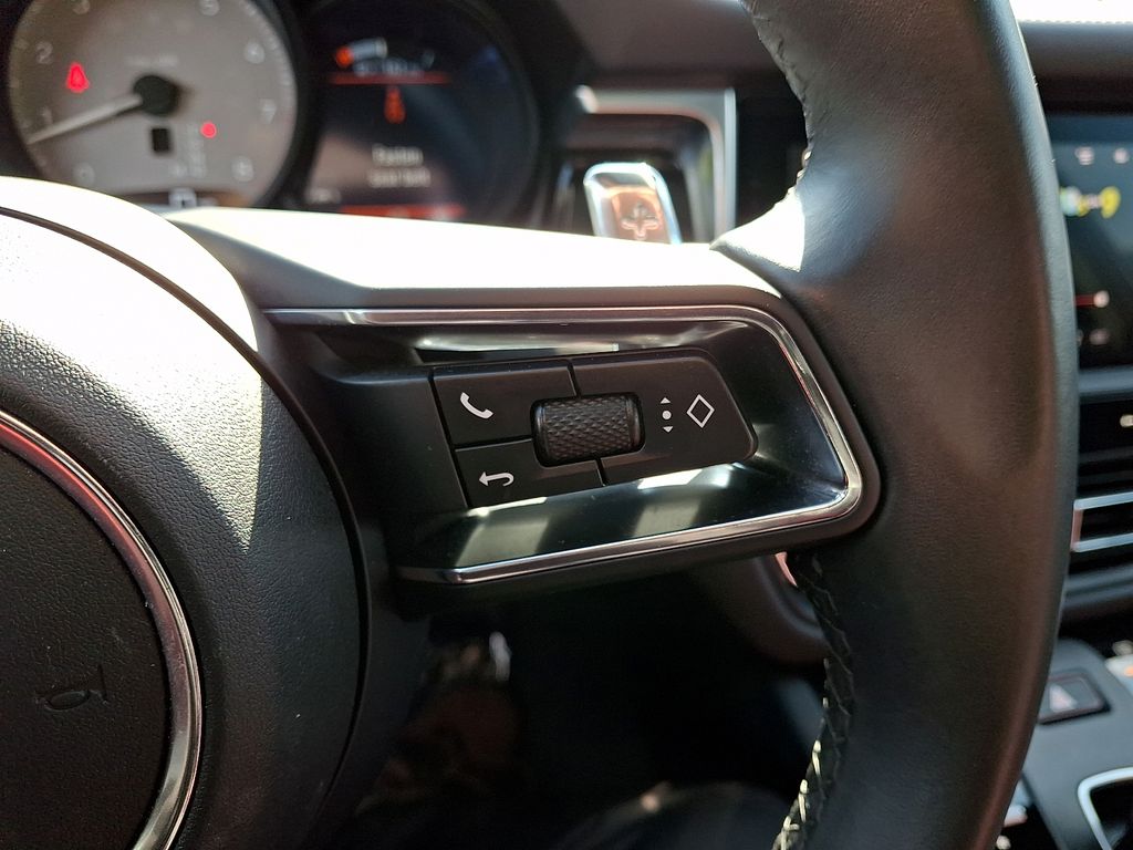 2023 Porsche Macan S - Photo 23