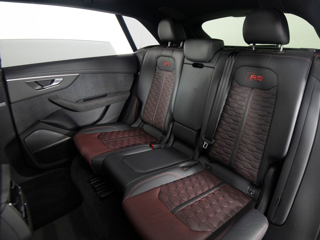 2025 Audi RS Q8 Base - Photo 37