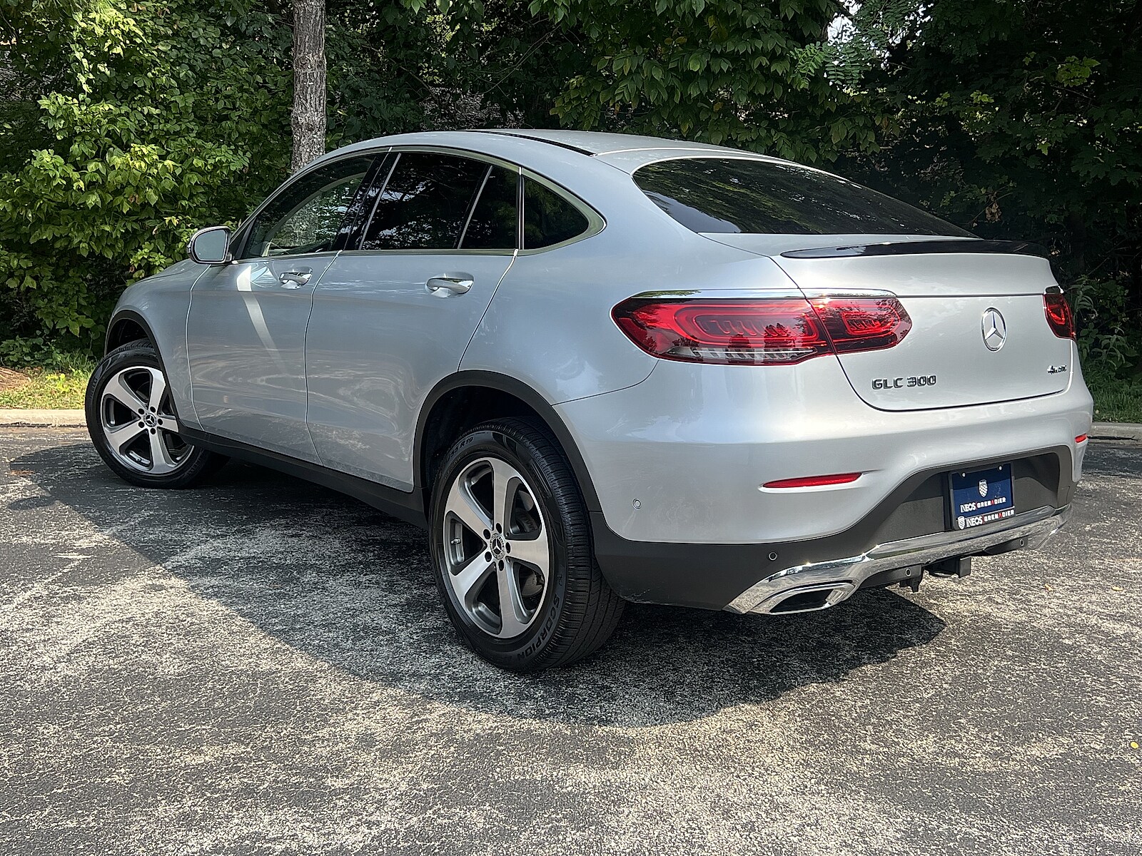 2023 Mercedes Benz GLC 300 4MATIC Coupe photo 2