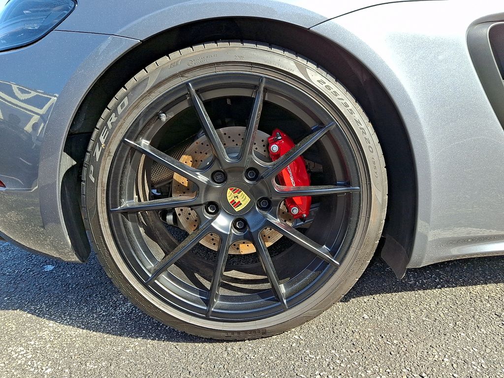 2025 Porsche 718 GTS - Photo 10