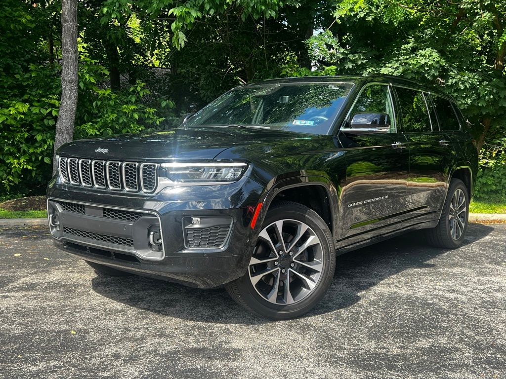 2022 Jeep Grand Cherokee L Overland 4x4's photo