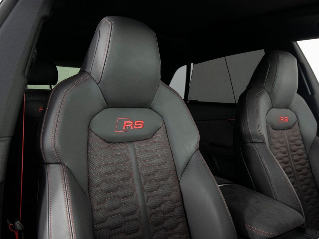 2025 Audi RS Q8 Base - Photo 35