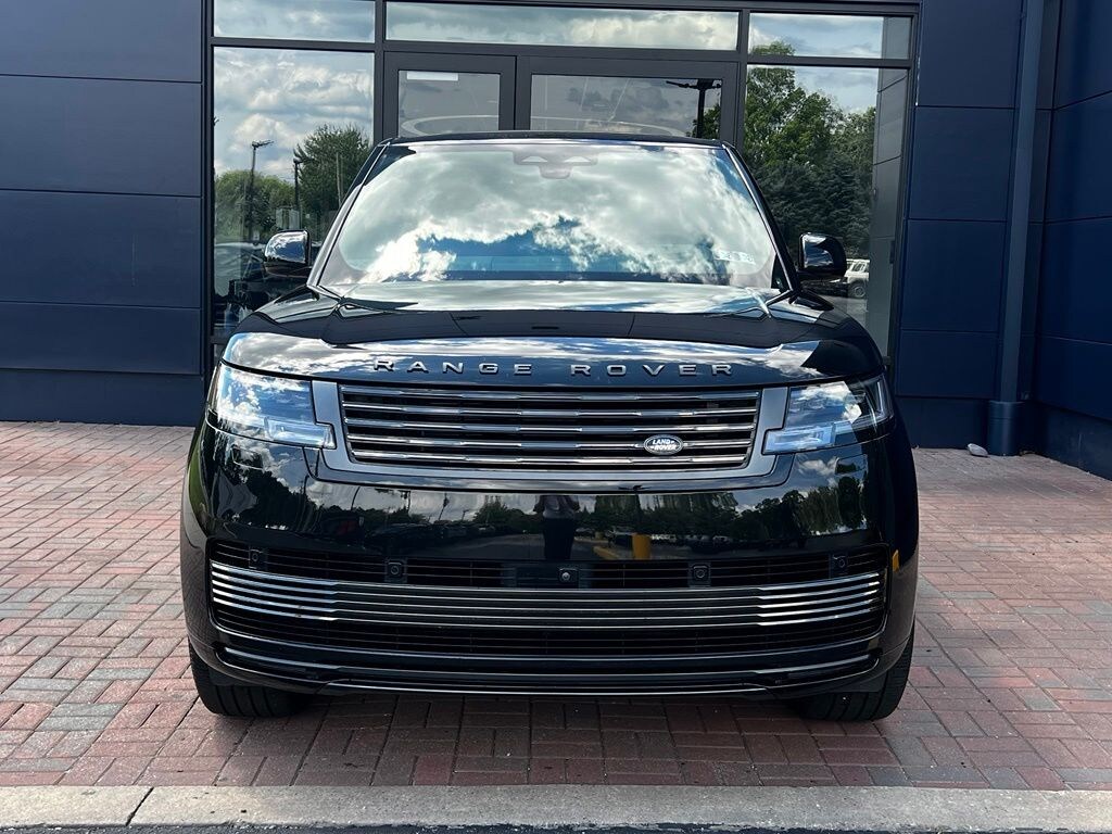 Used 2025 Land Rover Range Rover SV SUV
