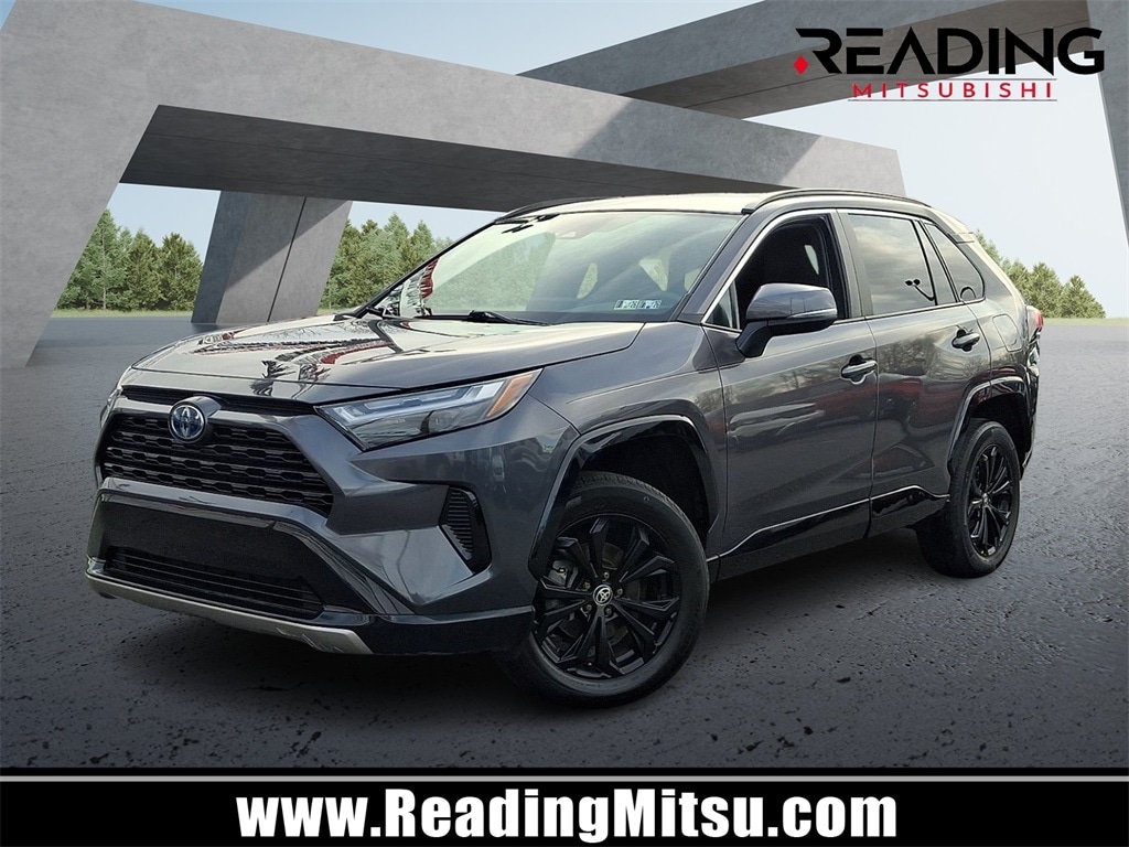 2022 Toyota RAV4 SE