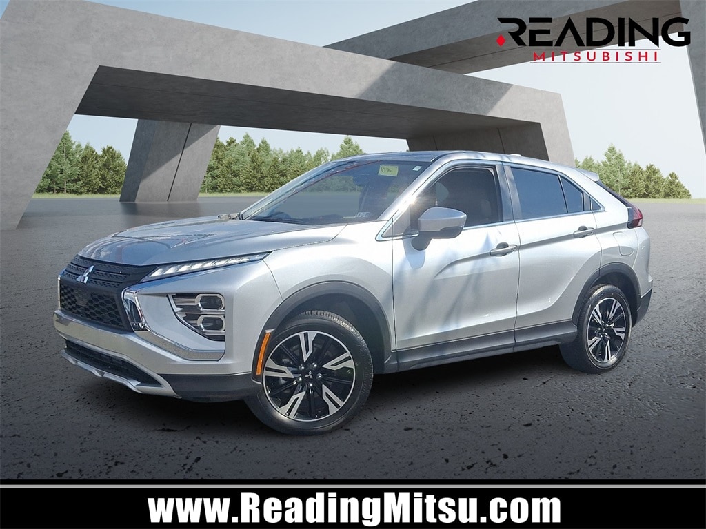 2025 Mitsubishi Eclipse Cross SE's photo