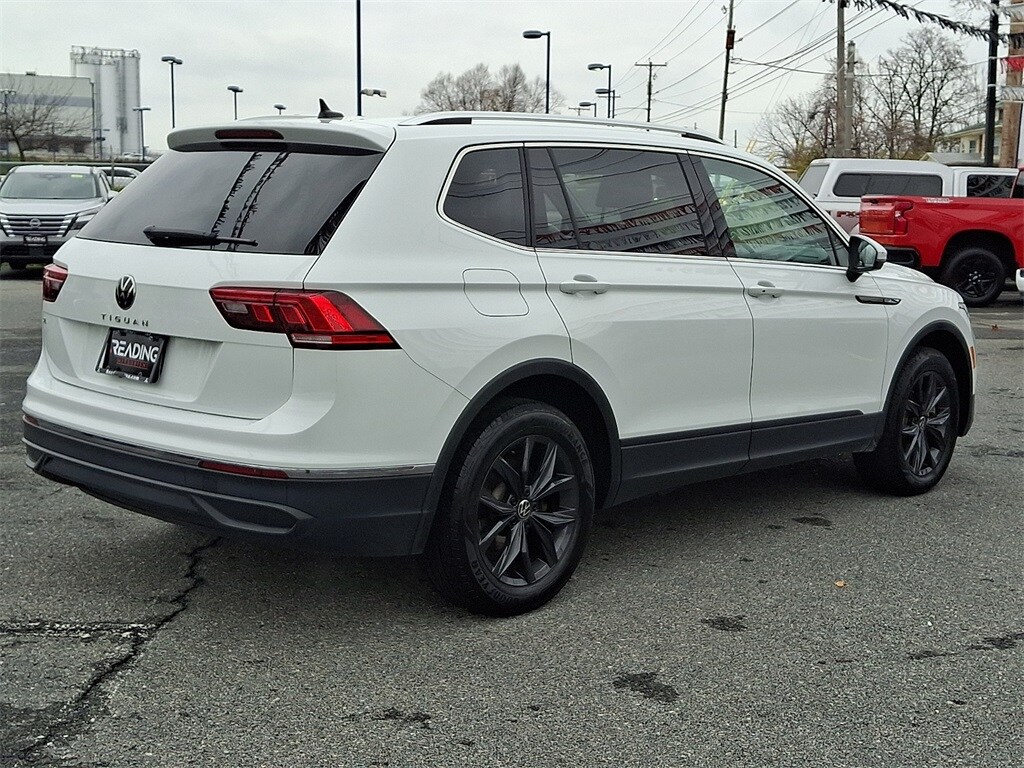 2024 Volkswagen Tiguan SE Wolfsburg Edition photo 2