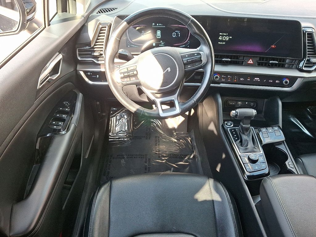 2023 Kia Sportage EX - Photo 13