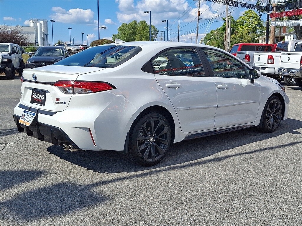 2023 Toyota Corolla Hybrid LE photo 3