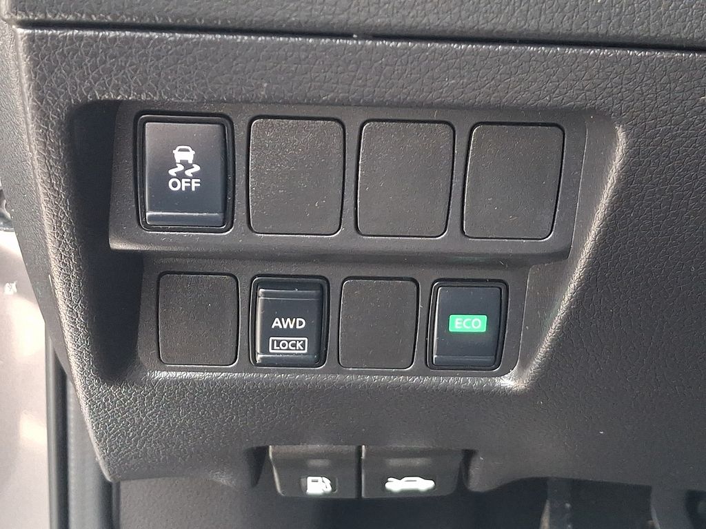 2019 Nissan Rogue Sport S - Photo 25