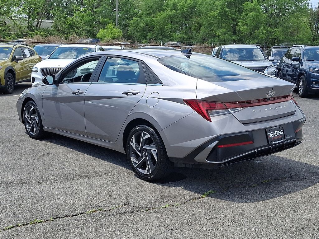 2025 Hyundai Elantra SEL - Photo 7