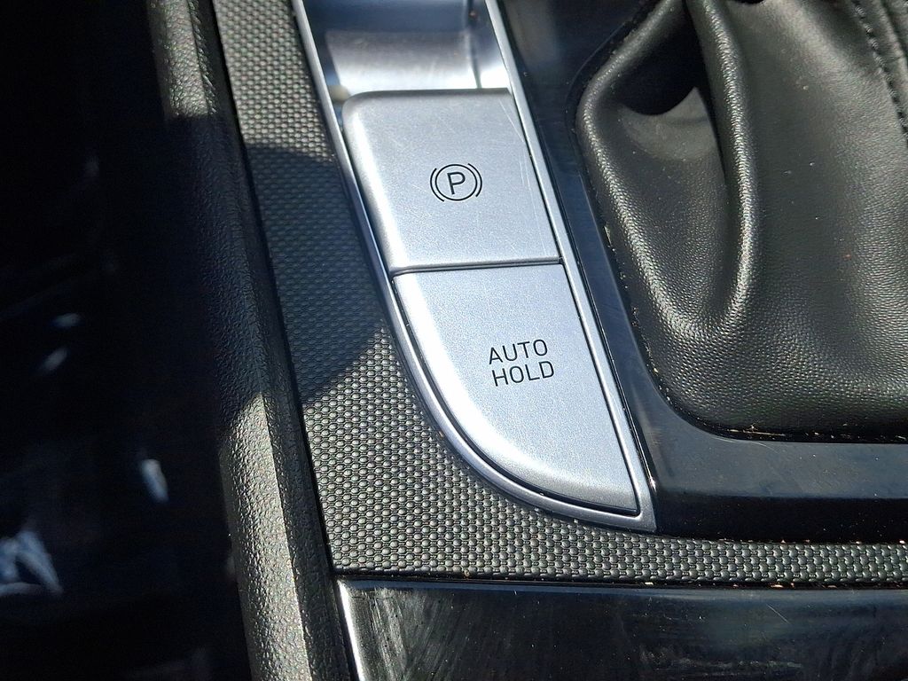 2025 Hyundai Elantra SEL - Photo 26