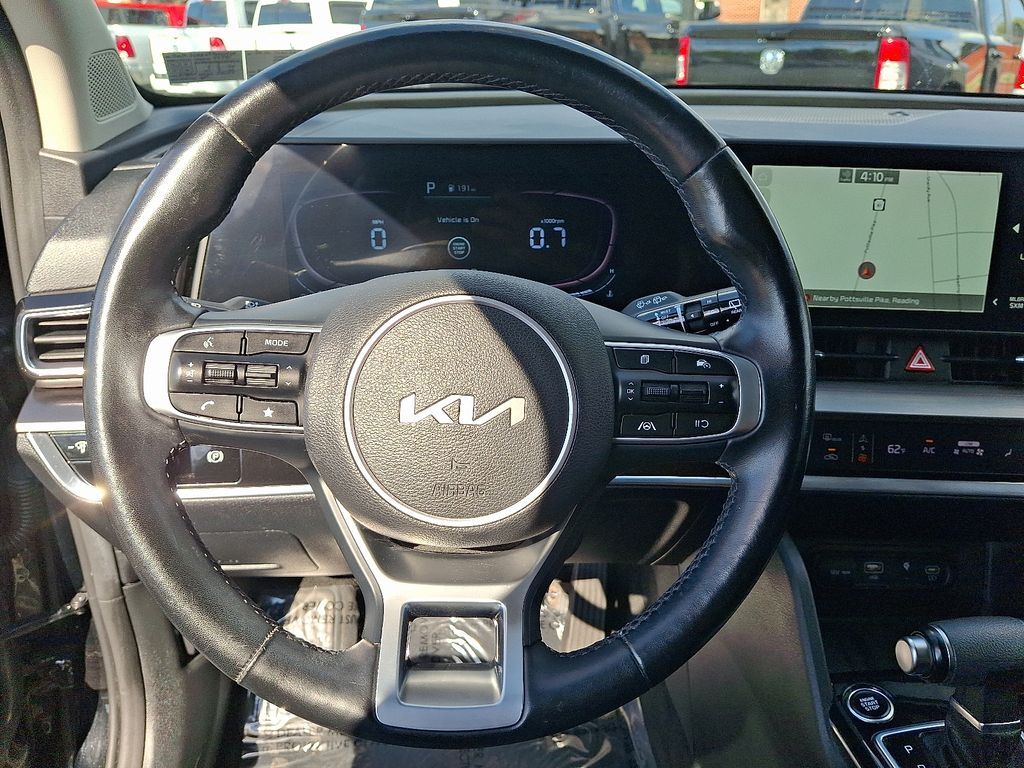 2023 Kia Sportage EX - Photo 21