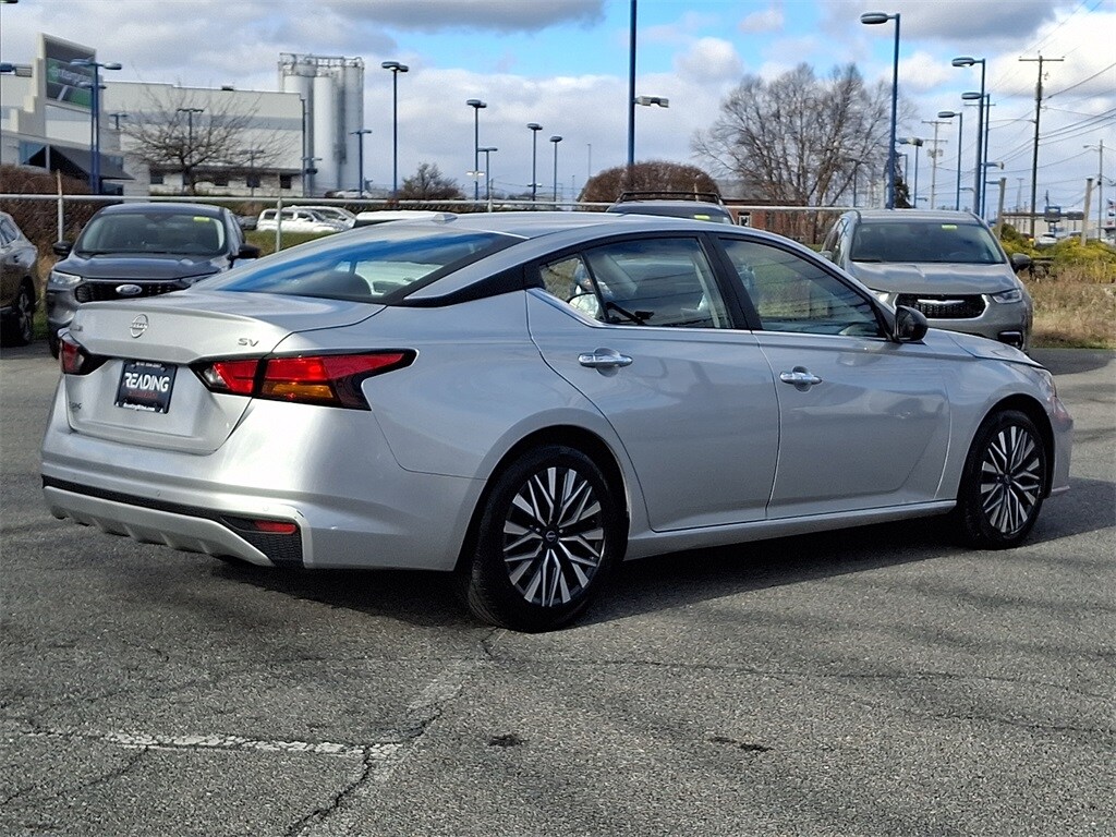 2024 Nissan Altima 2.5 SV photo 4