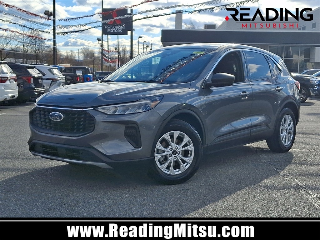 2024 Ford Escape Active's photo