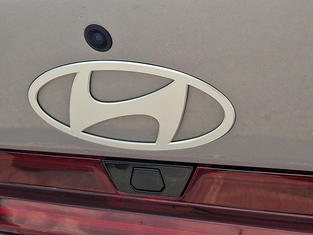 2025 Hyundai Elantra SEL - Photo 32