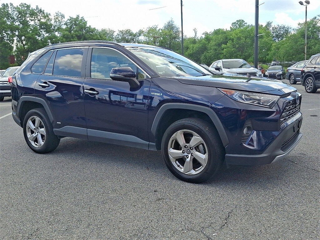 2021 Toyota RAV4 Hybrid Limited photo 3