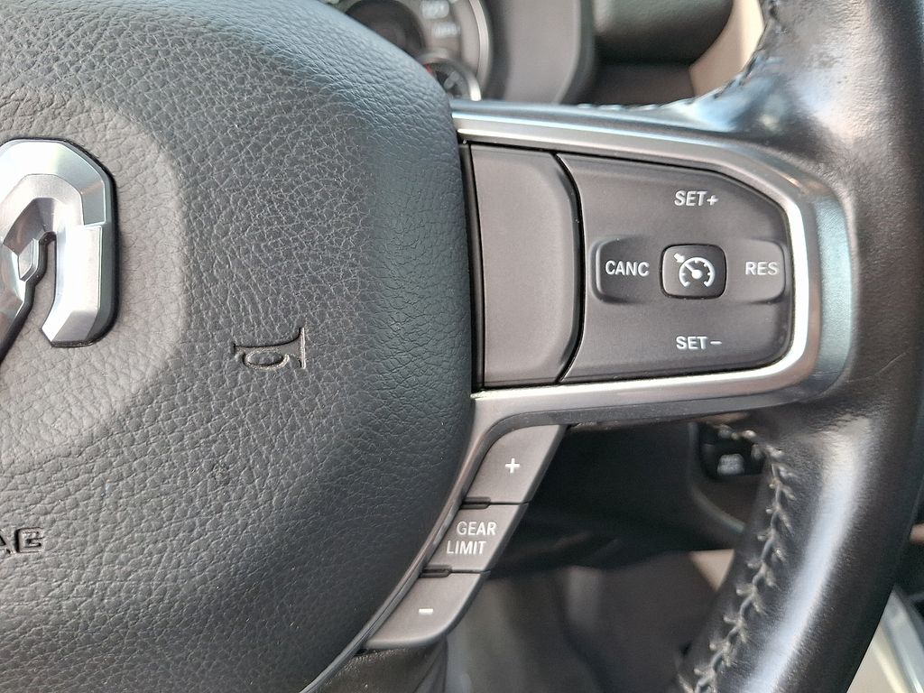 2022 RAM Ram 1500 Pickup Laramie - Photo 23