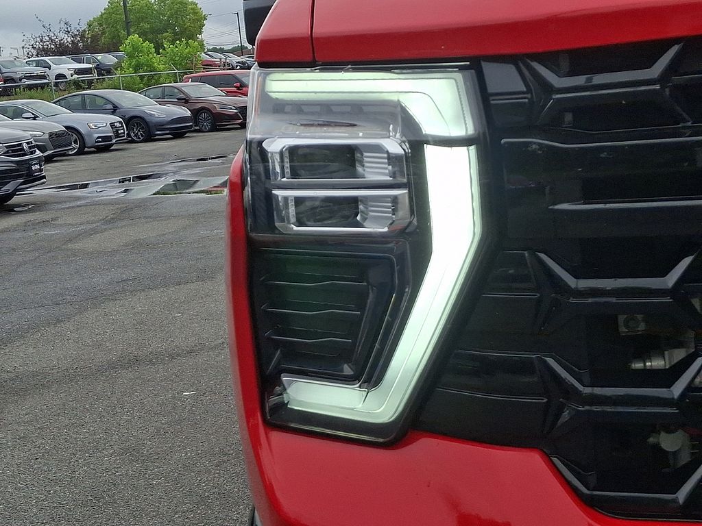 2024 Chevrolet Silverado 2500HD ZR2 - Photo 11