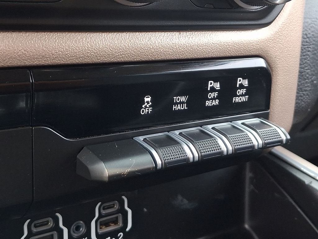 2022 RAM Ram 1500 Pickup Laramie - Photo 25
