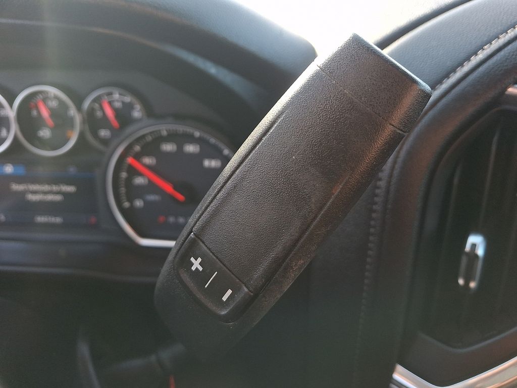 2020 Chevrolet Silverado 1500 LT - Photo 15
