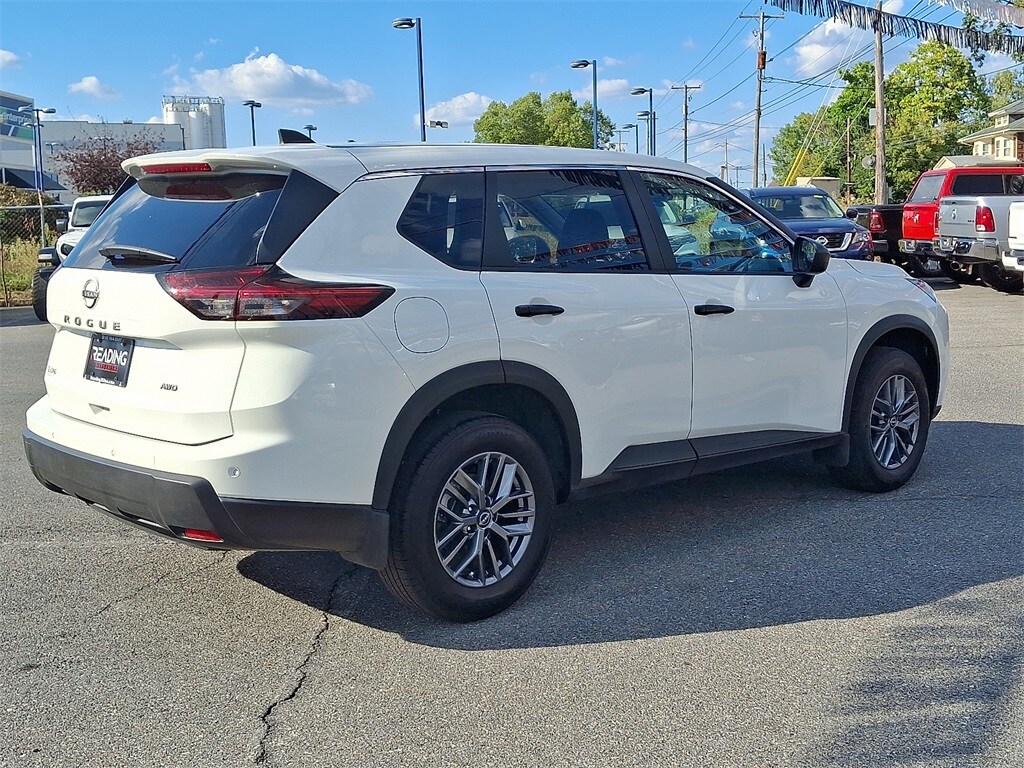 2024 Nissan Rogue S photo 4
