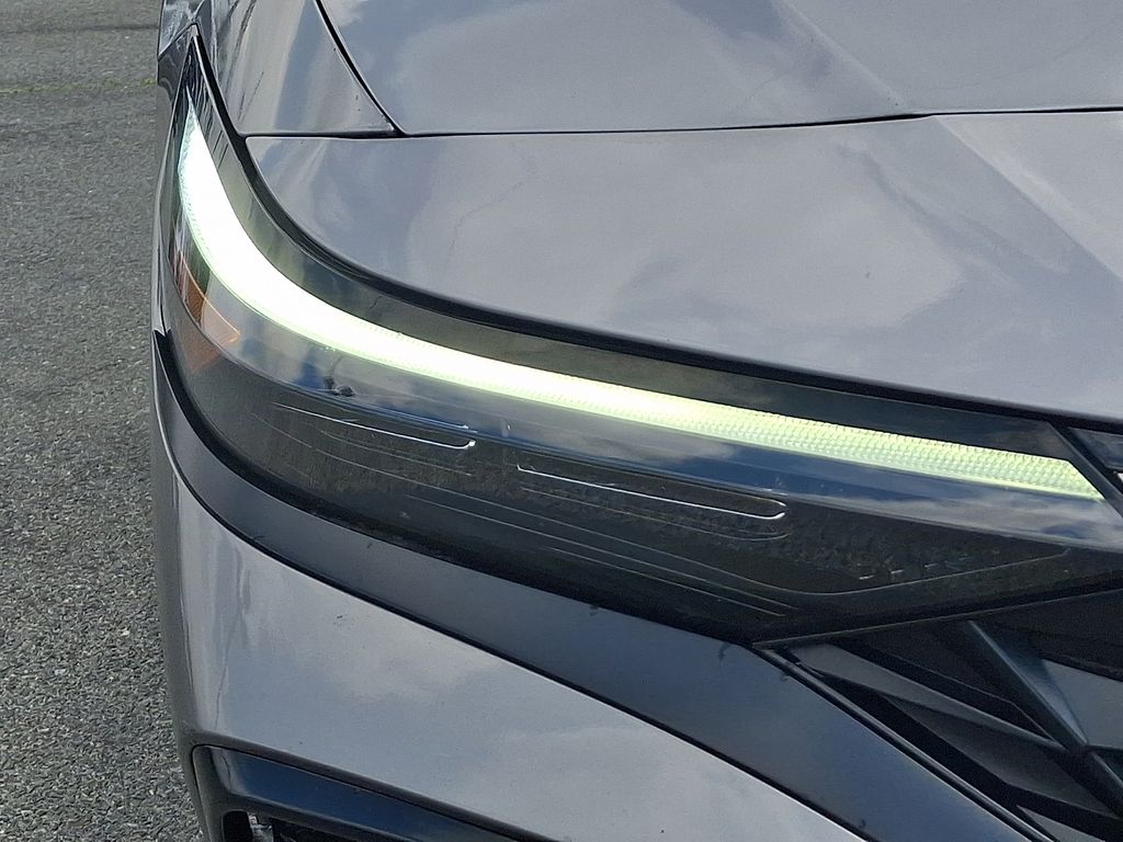 2025 Hyundai Elantra SEL - Photo 11