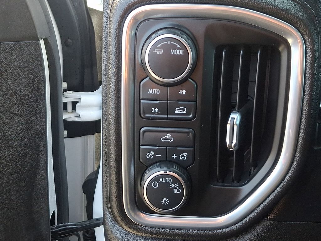2020 Chevrolet Silverado 1500 LT - Photo 25